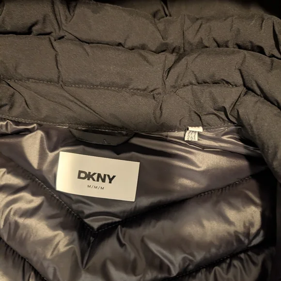 DKNYC Women's Quilted Black Puffer Coat - Picture 9 of 12